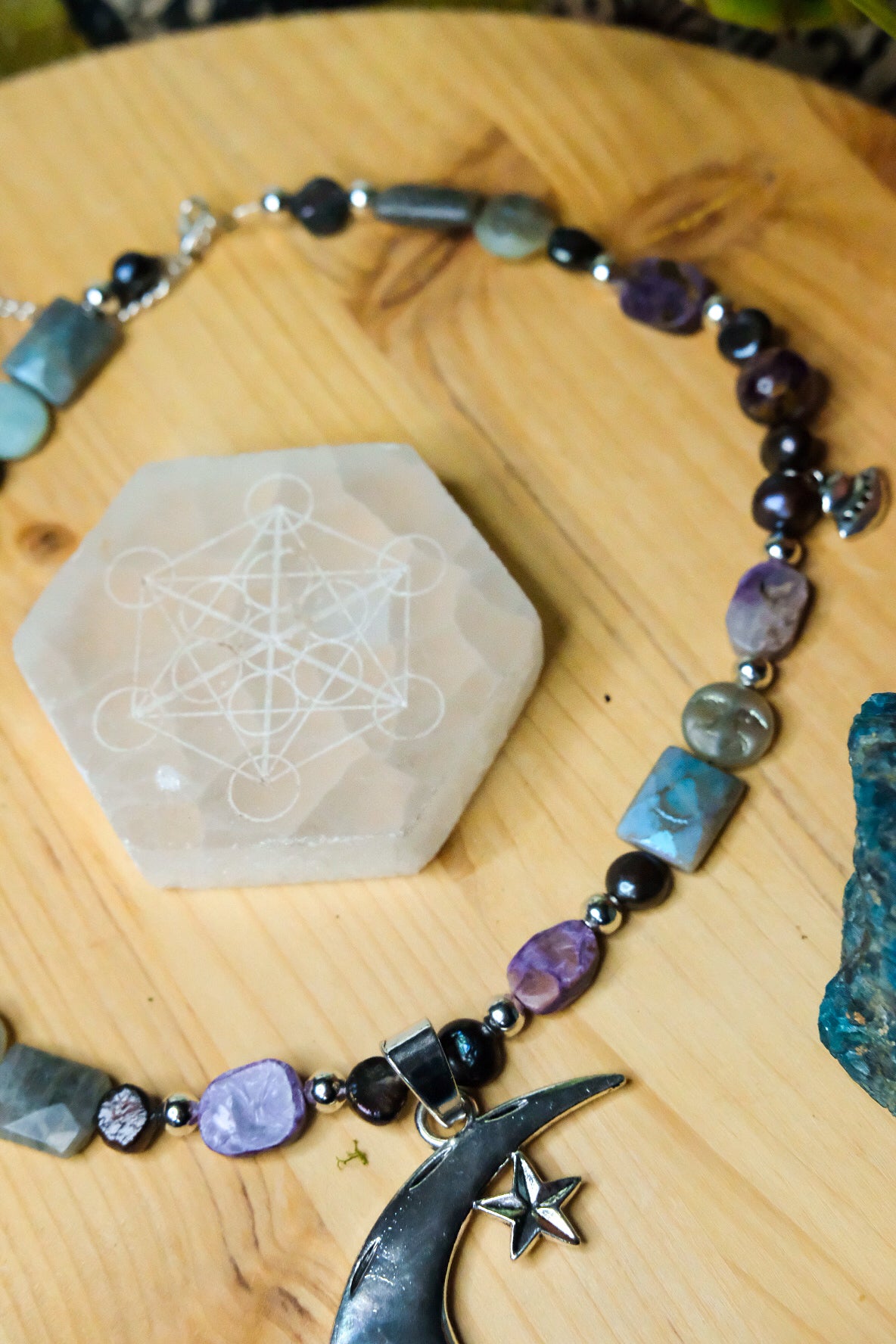 Dreamy Moon• Labradorite, Charoite, Super Seven, Glass Beads