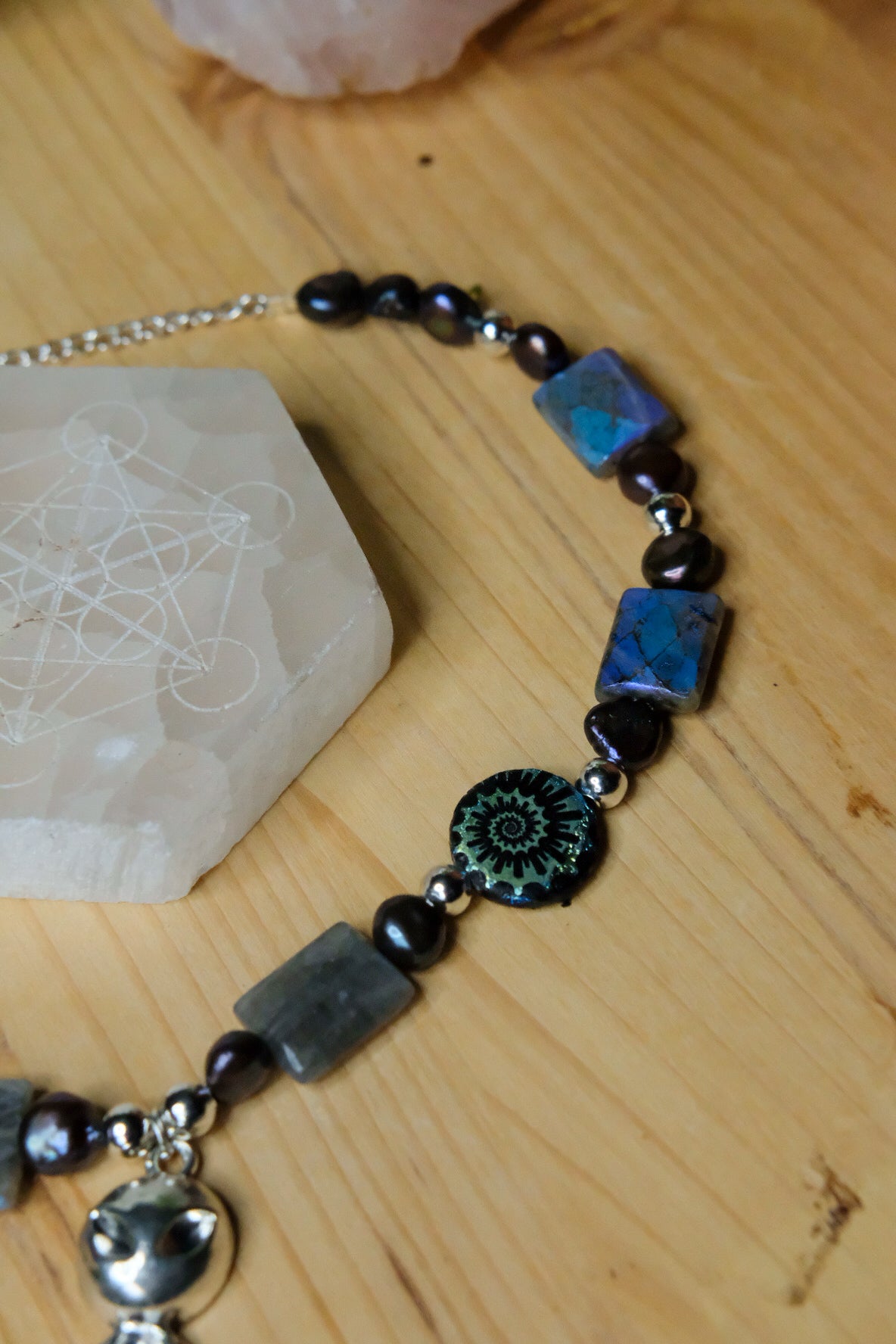 Alien Guy Choker • Labradorite, Glass Beads