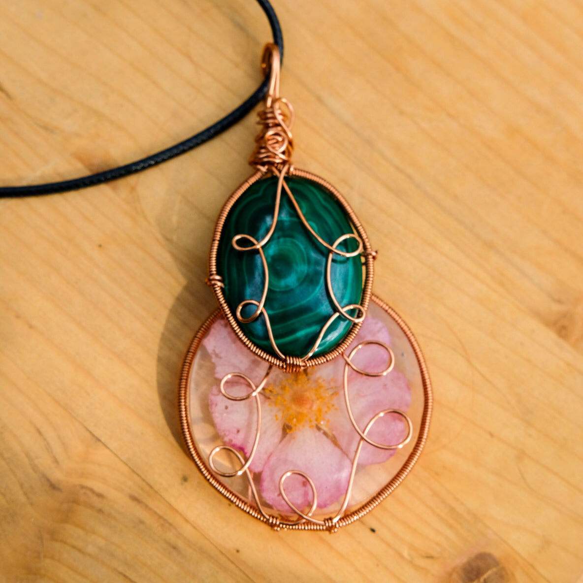 Clove• Pink Flower, Malachite