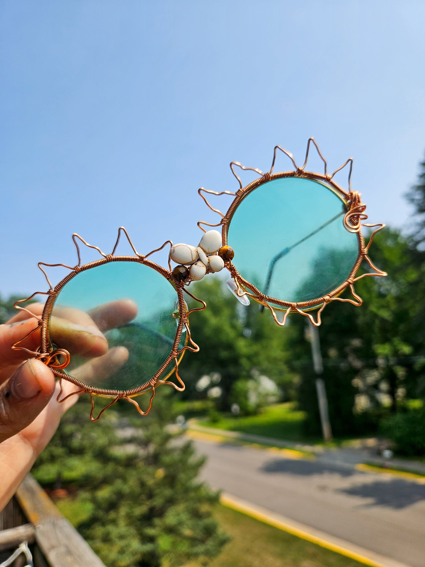 Festival Sunshine Glasses• Green lenses, stone butterfly and tigers eye