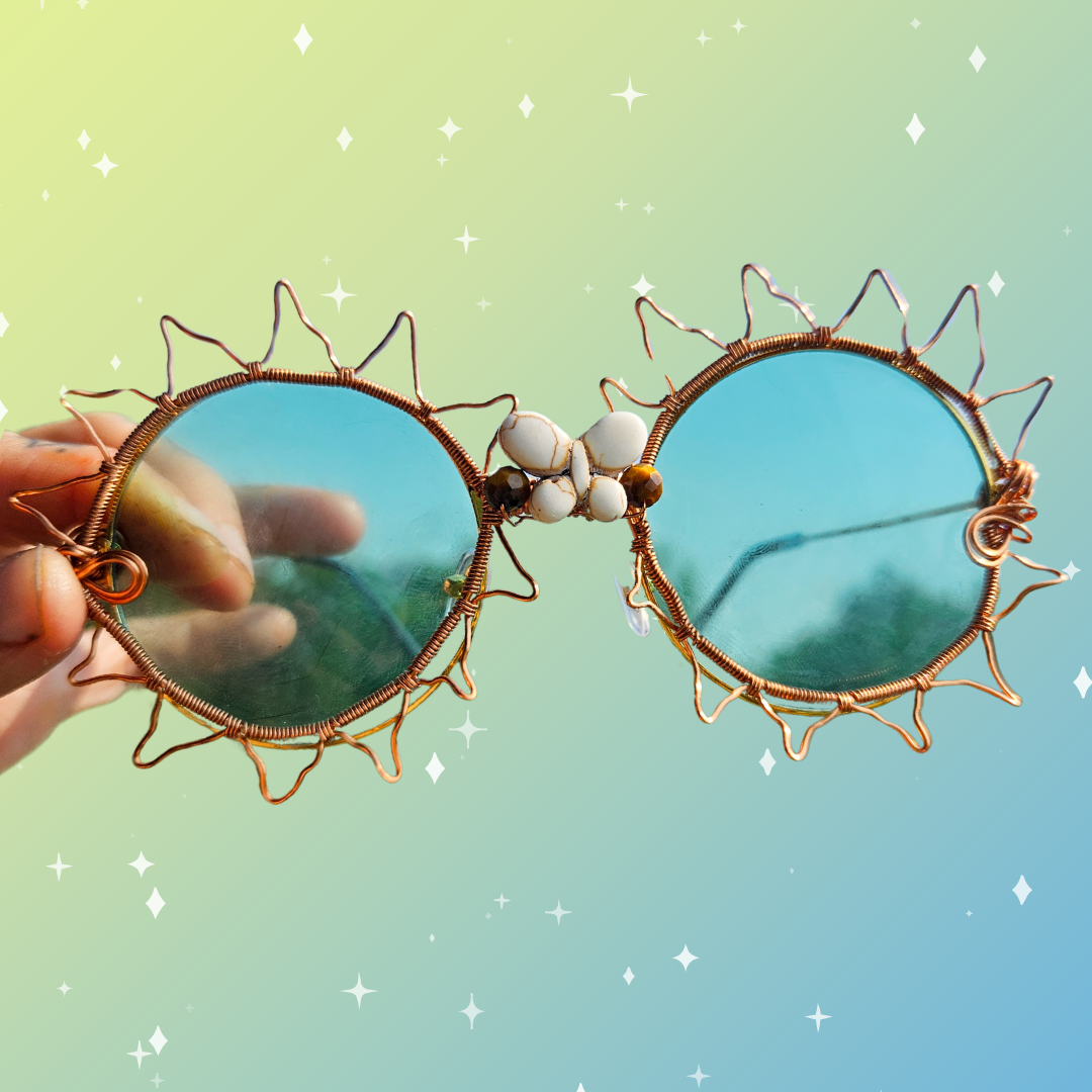 Festival Sunshine Glasses• Green lenses, stone butterfly and tigers eye